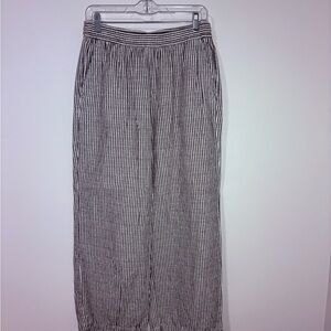 Old Navy Black and White Striped Wide Leg Pants